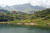 60 - il Lago Rotondo ed il Rifugio F.lli Calvi